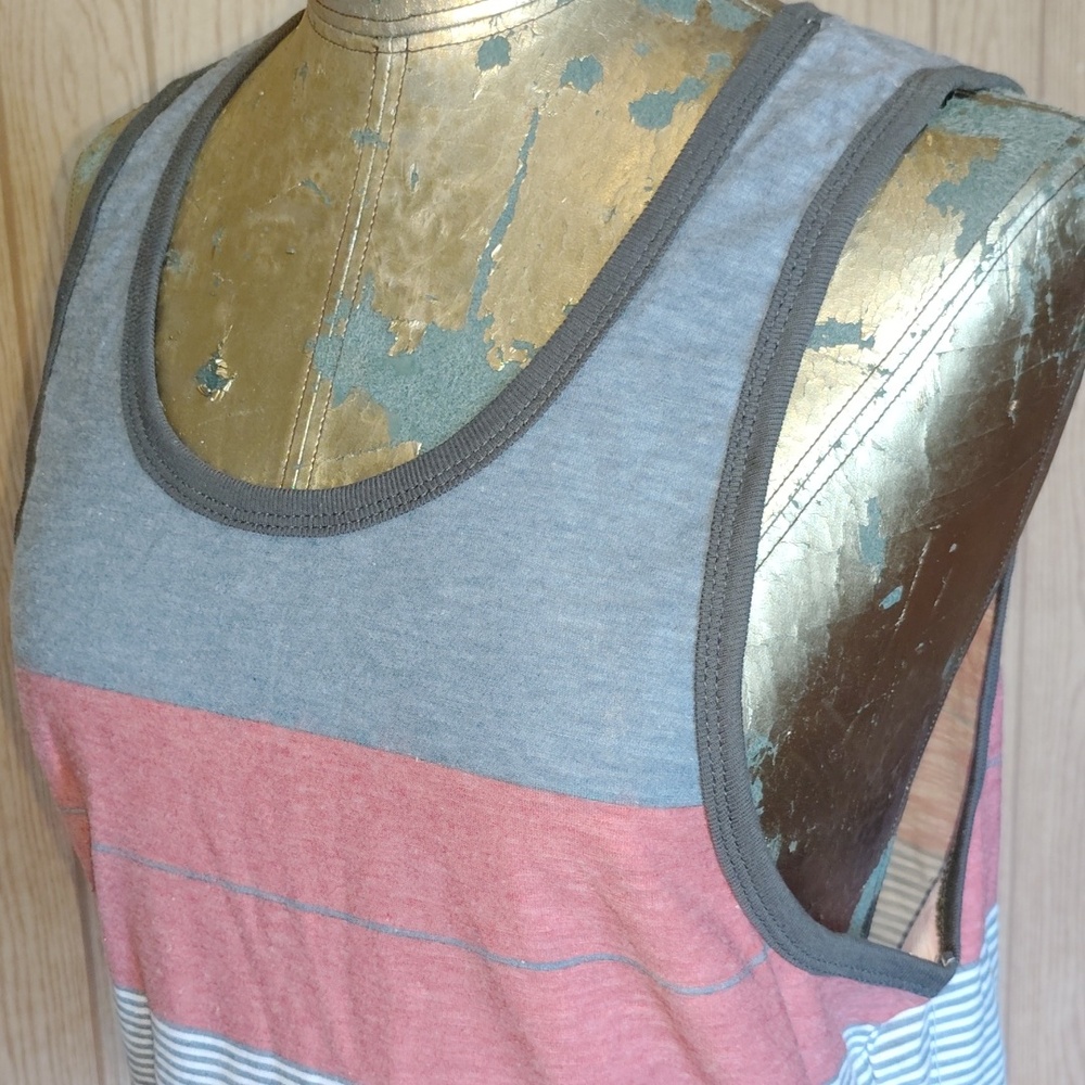 Distortion Tank Top in Color Block, Floral print, and Stripes Cotton Poly Blend - Picture 3 of 16
